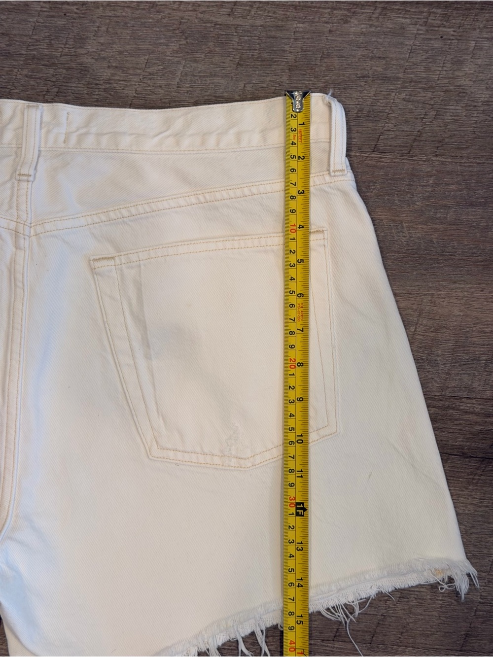🤍 AGOLDE Parker Denim Shorts White High Rise Button Fly Distressed Size 31 - Picture 8 of 11